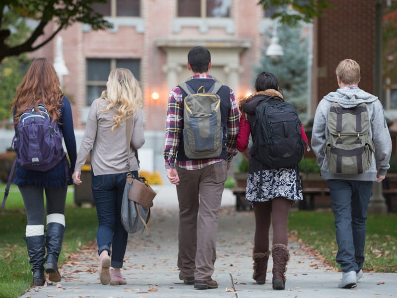 college_800x600