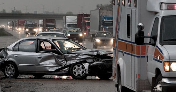 car_accident_on_side_of_the_road_575x300