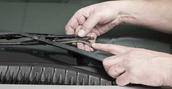 someone_replacing_wipers_575x300