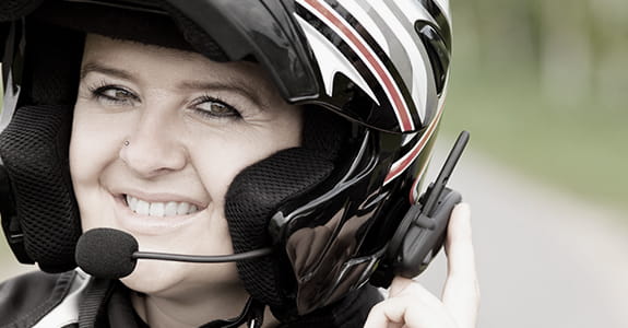 bluetooth_motorcycle_helmet_575x300